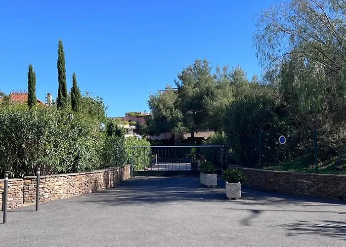 Chic Climatise Avec Parking 5mn * Сен-Тропе