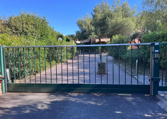 Chic Climatise Avec Parking 5mn * Сен-Тропе